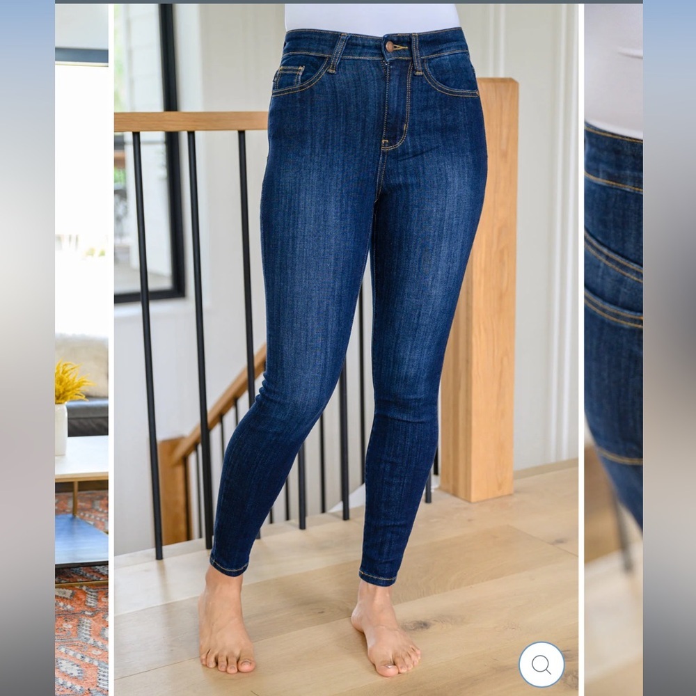 Judy Blue Dark Wash Denim Yoke Hidden Phone Pocket Women's Jeans 82409 Size 3